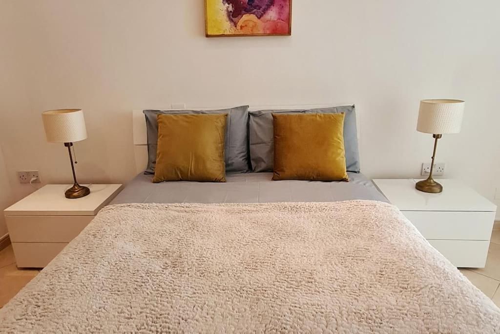 Seaview 2 Bedroom Ap. In Spinola Appartement San Ġiljan